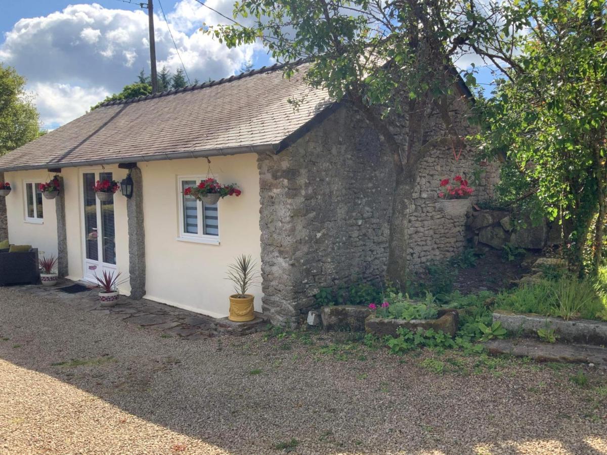 Le Cloitre Apartment Huelgoat Exterior photo